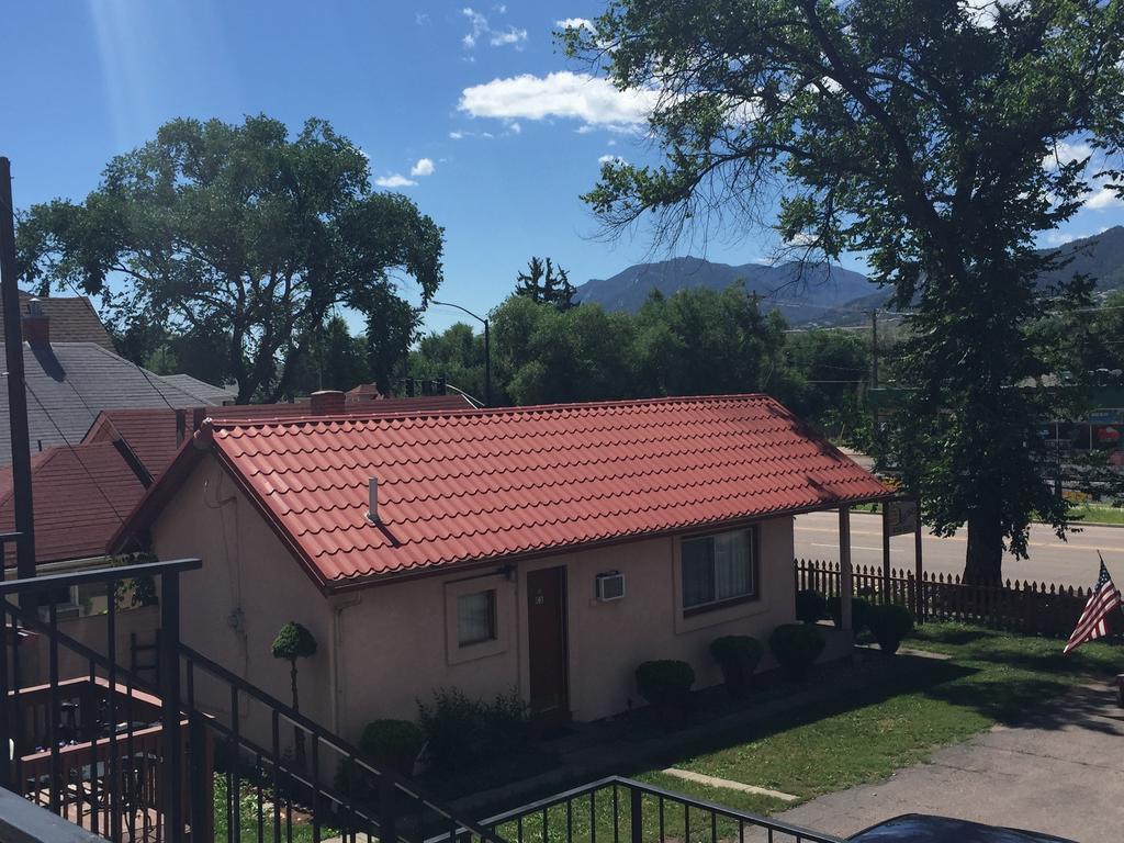 Garden Of The Gods Motel Colorado Springs Exterior photo